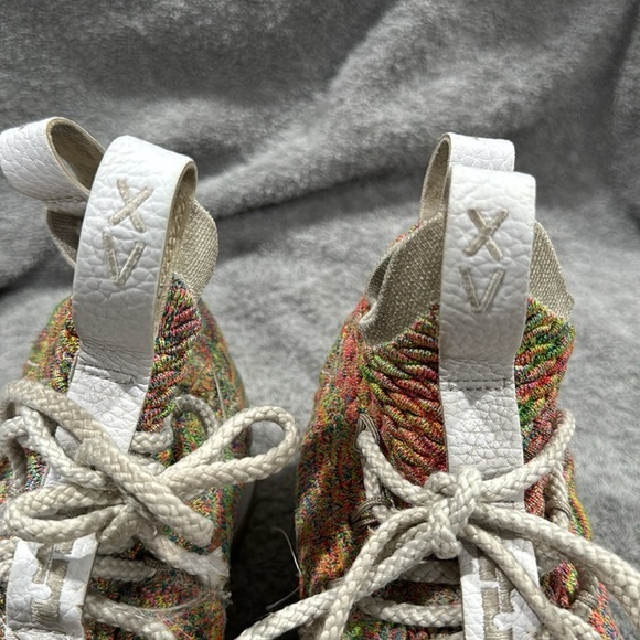 LeBron 15 fruity Tuitty Pebbles Sneakers size 6.5 used condition - Picture 10 of 10